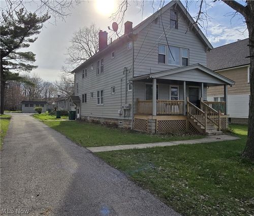 14510 Granger Rd, Maple Heights, OH, 44137-1083 | Card Image