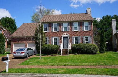 2006 Glastonbury Dr, Franklin, TN, 37069-8402 | Card Image