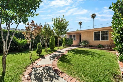 19012 Drycliff St, Canyon Country, CA, 91351-2817 | Card Image