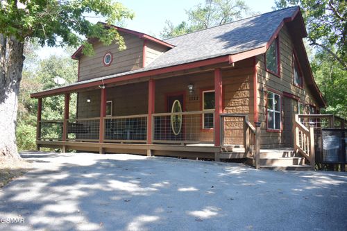1722 Scenic Woods Way, Sevierville, TN, 37876-7484 | Card Image