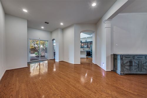 330 Willow Run, Prosper, TX, 75078-8324 | Card Image