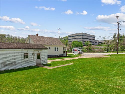 594 Mcmichael Rd, Robinson Twp, PA, 15205 | Card Image