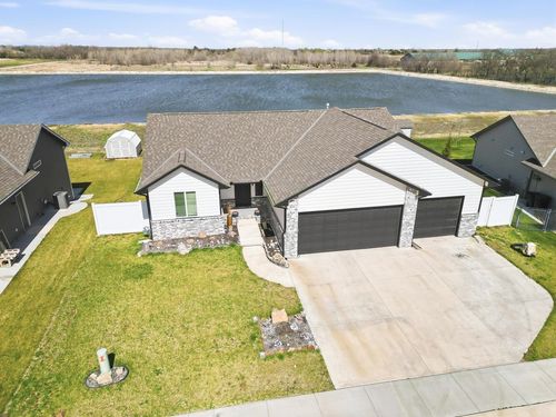 832 E Sunset St, Goddard, KS, 67052-8668 | Card Image