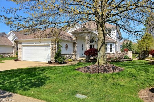 441 W Glengary Cir, Highland Heights, OH, 44143-3624 | Card Image