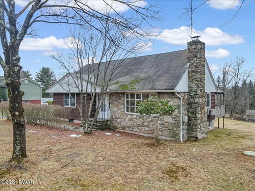 829 Long Ridge Rd, Hawley, PA, 18428-4200 | Card Image