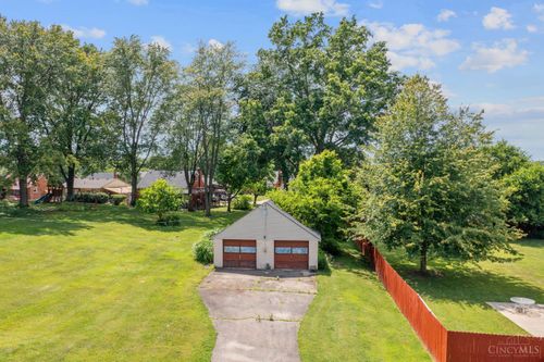 10561 Plainfield Rd, Blue Ash, OH, 45241-2905 | Card Image