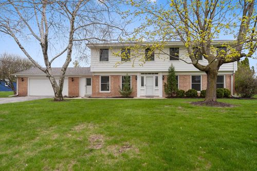 9445 N Fairway Drive, Bayside, WI, 53217 | Card Image