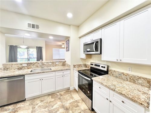 unit-1050-8000 Badura Ave, Las Vegas, NV, 89113-2106 | Card Image