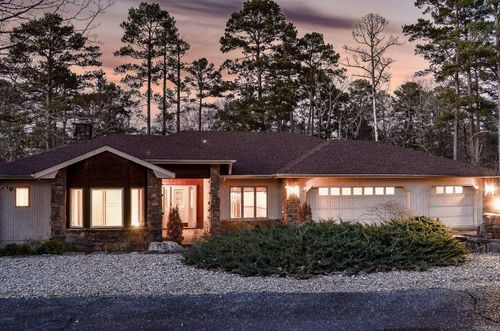 2 Resplandor Pl, Hot Springs Village, AR, 71909-7724 | Card Image