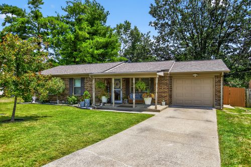 3457 Royal Wood Rd, Lexington, KY, 40515-1702 | Card Image