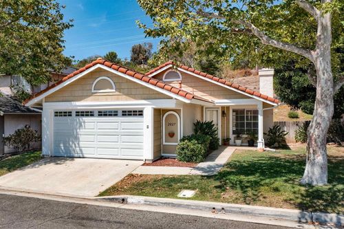 2027 Pointer Gln, Escondido, CA, 92029-4011 | Card Image