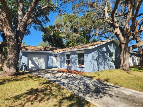 800 Diane Cir, CASSELBERRY, FL, 32707-3022 | Card Image