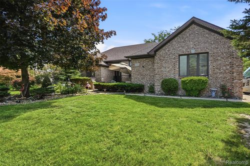 6786 Jasmine Dr Drive, Troy, MI, 48098 | Card Image