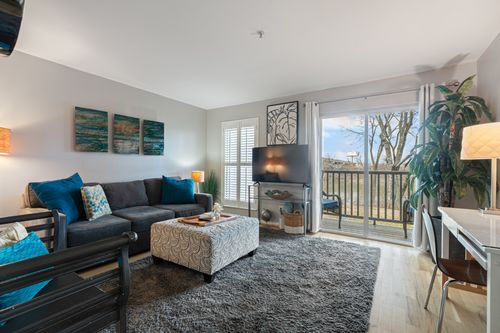 1006 1st Ave N, Nashville, TN, 37201-1035 | Card Image