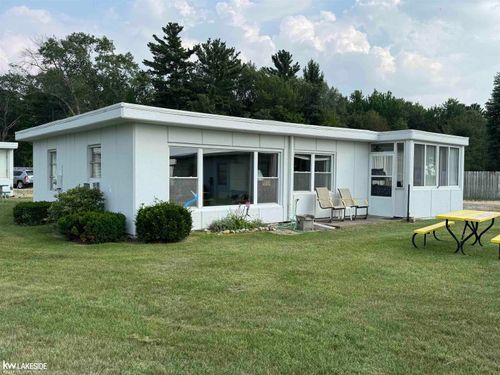 6024 Port Austin Rd, Caseville, MI, 48725-9795 | Card Image