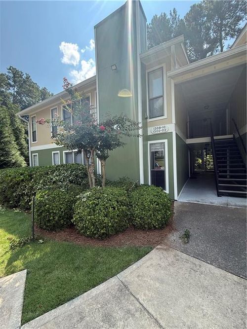 1300 Branch Dr, Tucker, GA, 30084-1276 | Card Image