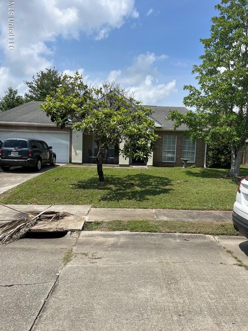 3603 Miles Ln, Ocean Springs, MS, 39564-1213 | Card Image