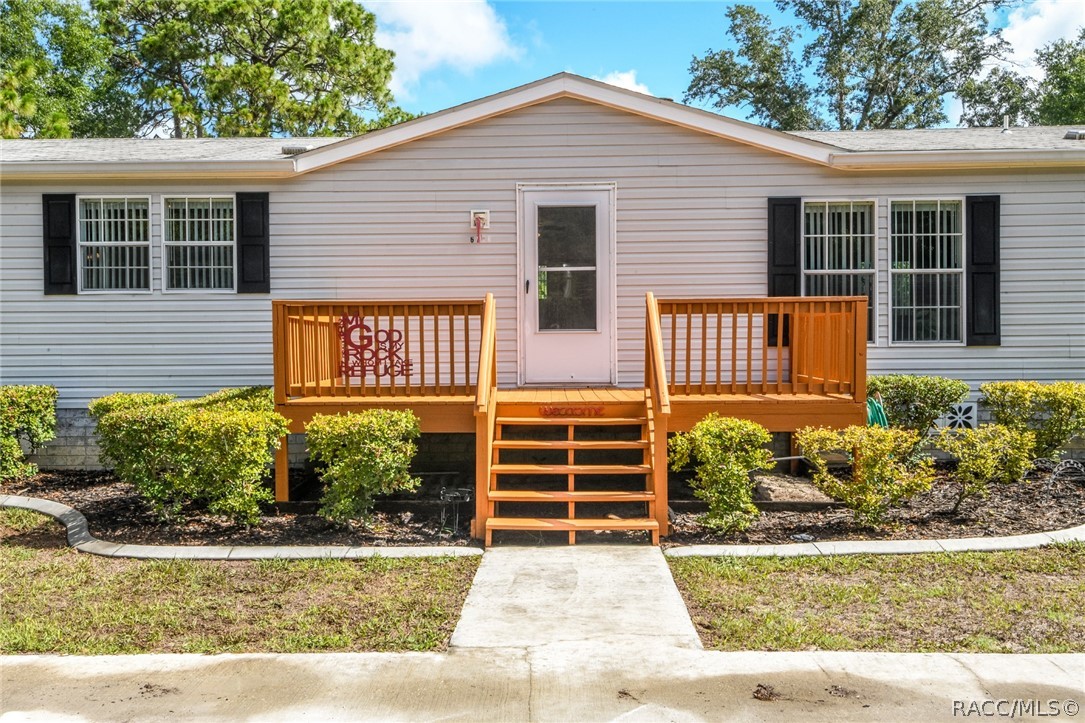 Jessica Ct, Homosassa, FL 34446