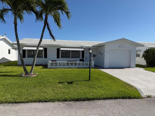 1904 Sw 13th Way, Boynton Beach, FL, 33426-5842 | Card Image