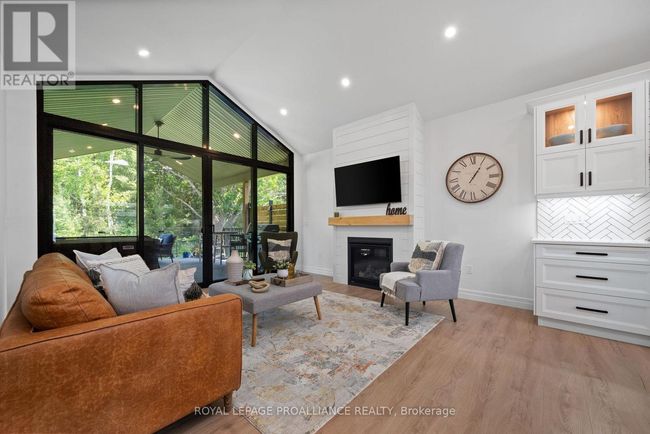 48 Deerview Dr, House other with 3 bedrooms, 3 bathrooms and 6 parking in Trenton ON | Image 12