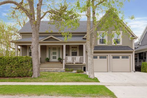 158 Cedar St, Collingwood, ON, L9Y3A6 | Card Image