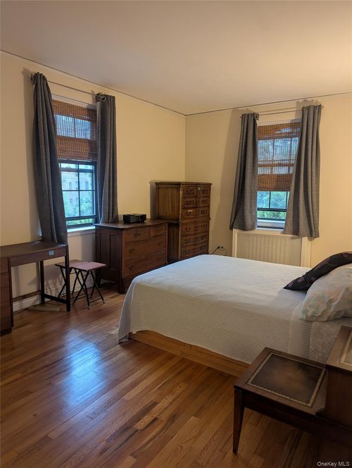 3c-198 Garth Rd, Scarsdale, NY, 10583-3827 | Card Image