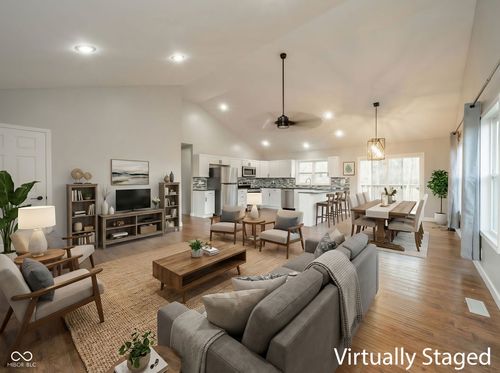 4313 N Hartstrait Rd, Bloomington, IN, 47404-9682 | Card Image