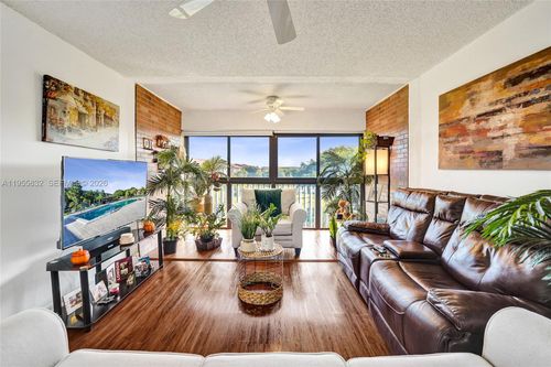 apt-404a-1651 Sw 127th Ave, Pembroke Pines, FL, 33027-6848 | Card Image