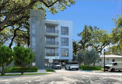 1910 Washington St, HOLLYWOOD, FL, 33020-6046 | Card Image