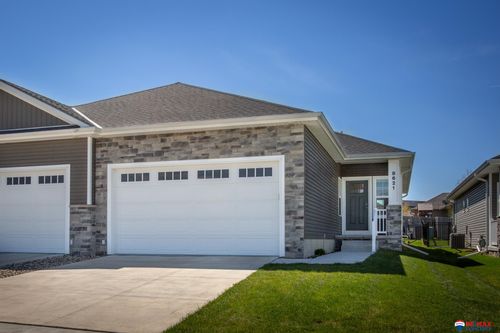 8621 Covenant Ct, Lincoln, NE, 68526-6146 | Card Image