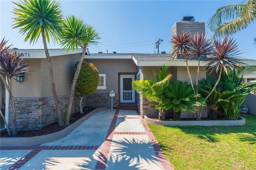 15871 Belfast Ln, Huntington Beach, CA, 92647 | Card Image