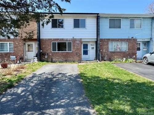 15 Rivervale Rd, Middletown, NY, 10940-6813 | Card Image