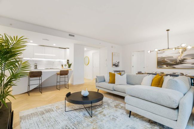 4906 - 1480 Howe St, Condo with 2 bedrooms, 3 bathrooms and 2 parking in Vancouver BC | Image 4