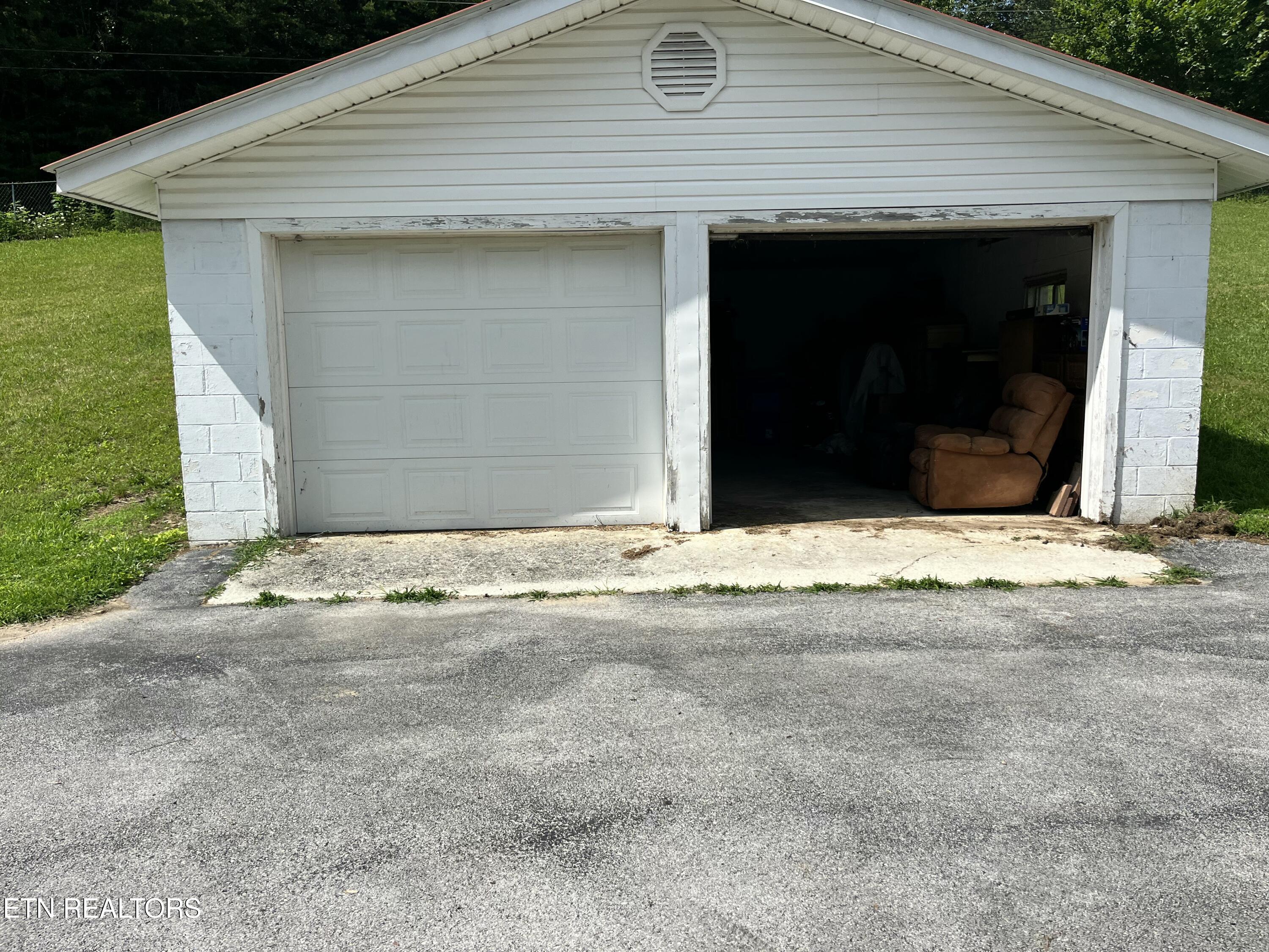 Residential in Robbins 5