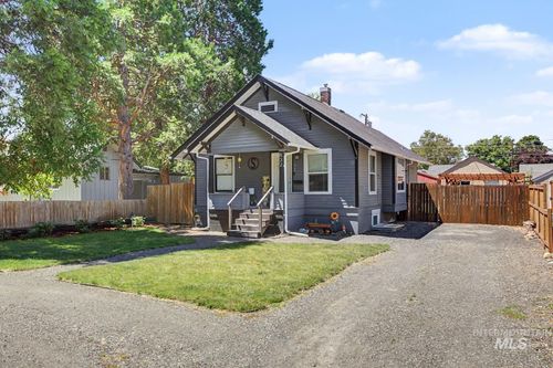 832 11th St, Clarkston, WA, 99403-2149 | Card Image