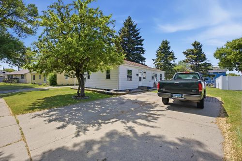 1839-1837-1839 7th Ave S, Fargo, ND, 58103-2414 | Card Image