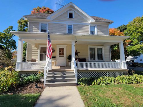 701 E 2nd Ave, Brodhead, WI, 53520-1247 | Card Image