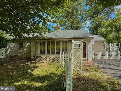 5 Indian Path Ln, FEASTERVILLE TREVOSE, PA, 19053-6325 | Card Image