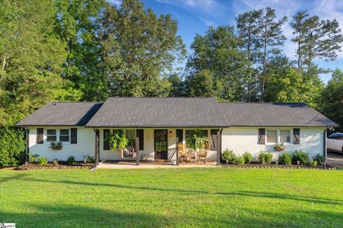 301 Ridgecrest Dr, Easley, SC, 29640-9614 | Card Image