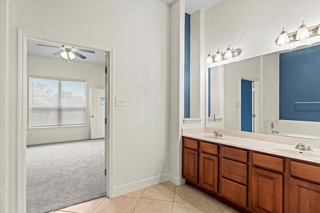 UNIT-604 - 2210 Onion Creek Pkwy, Condo with 2 bedrooms, 2 bathrooms and 2 parking in Austin TX | Image 11