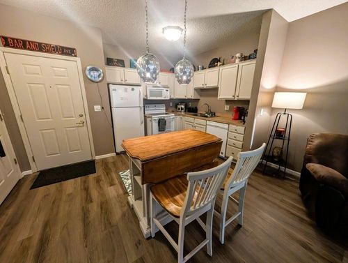 316-2231 Penn Pl, North Saint Paul, MN, 55109-2962 | Card Image