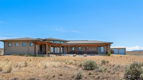 2071 Sage Hills Dr, Ellensburg, WA, 98926-9252 | Card Image