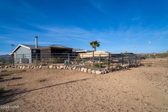 Fenced Back Yard | Image 35
