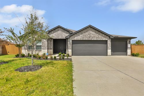 427 Blanco Ln, Dayton, TX, 77535-2440 | Card Image