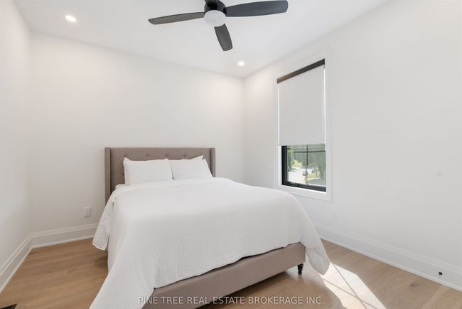 271 Codrington St, House other with 4 bedrooms, 5 bathrooms and 2 parking in Barrie ON | Image 37
