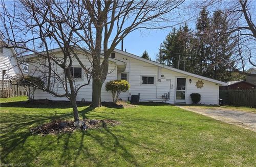 108 New Lakeshore Road, Port Dover, ON, N0A1N8 | Card Image