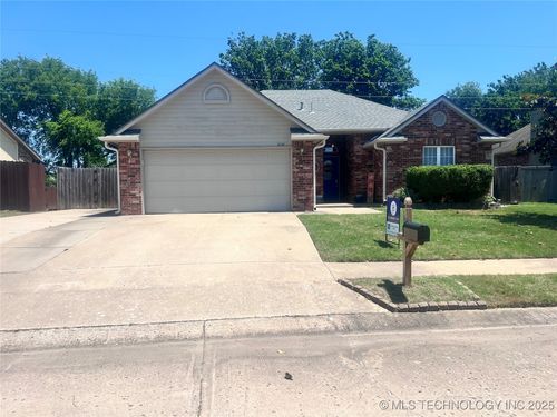 14341 Poplar Pl, Glenpool, OK, 74033-3813 | Card Image