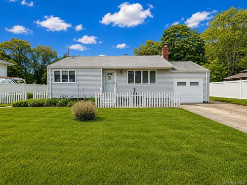 29 Sarah Dr, Lake Grove, NY, 11755-2219 | Card Image