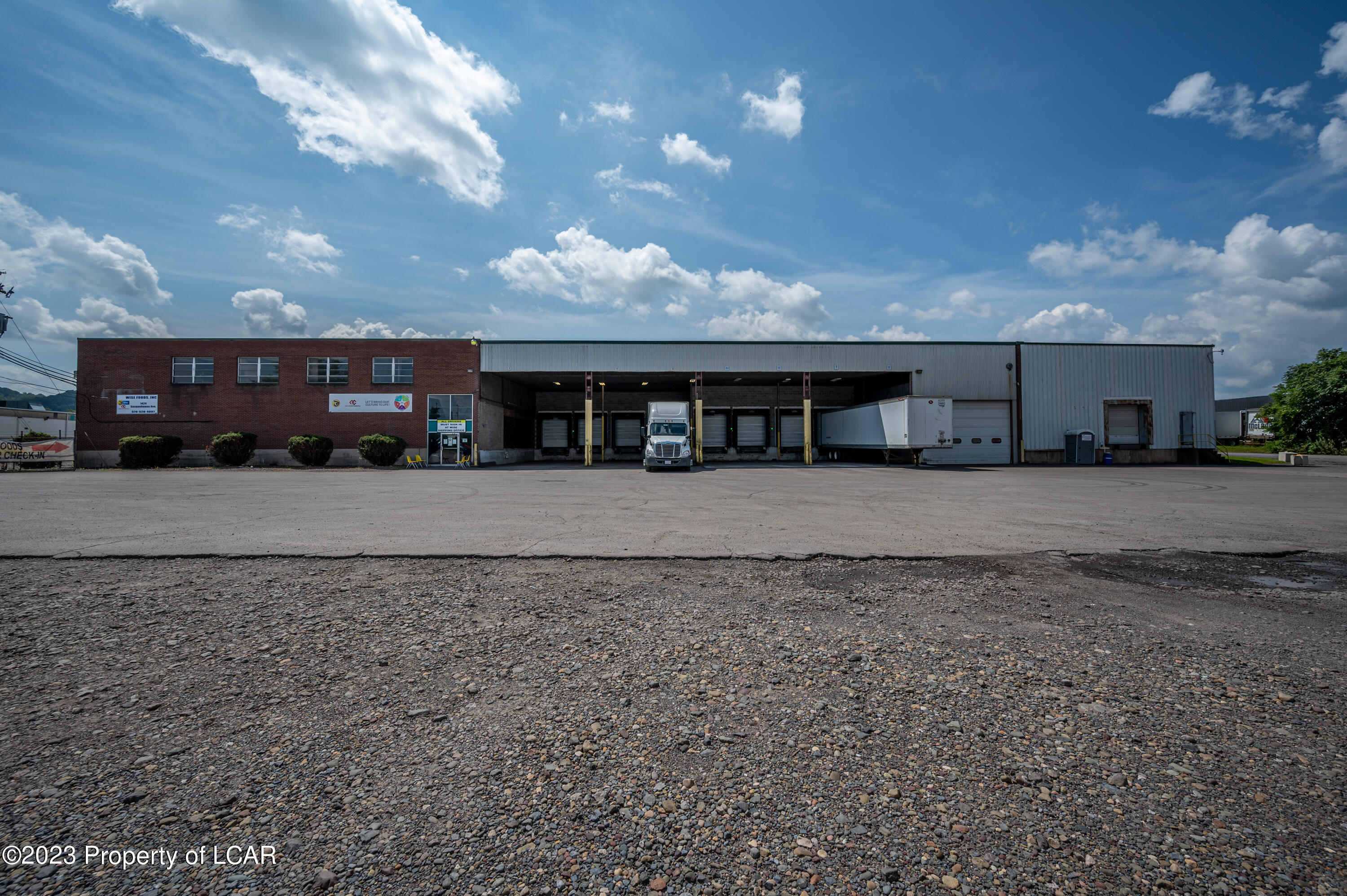 1424 Susquehanna Ave, Berwick, PA 18603