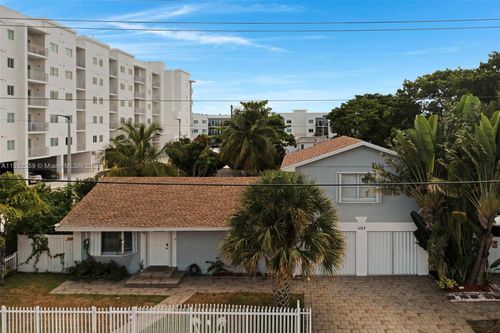 1123 18th Ave N, Lake Worth, FL, 33460-6501 | Card Image